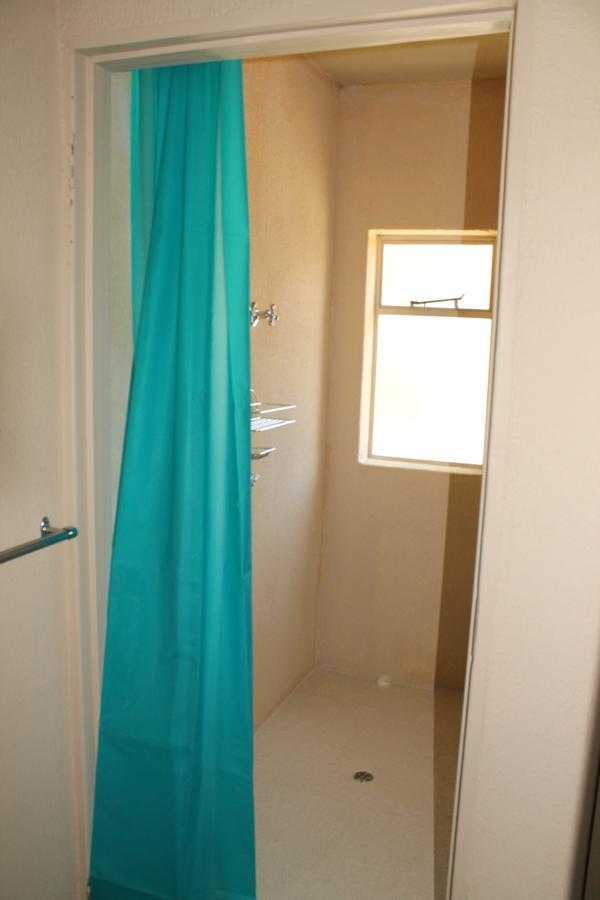 Pyramids Motel Van Reenen Экстерьер фото