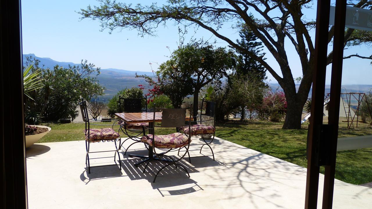 Pyramids Motel Van Reenen Экстерьер фото