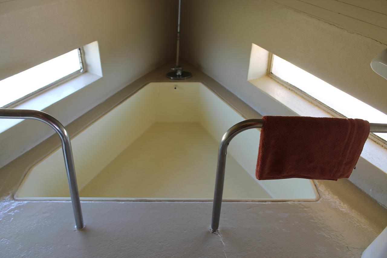 Pyramids Motel Van Reenen Экстерьер фото