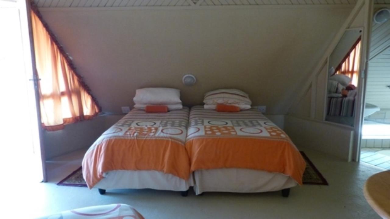Pyramids Motel Van Reenen Экстерьер фото