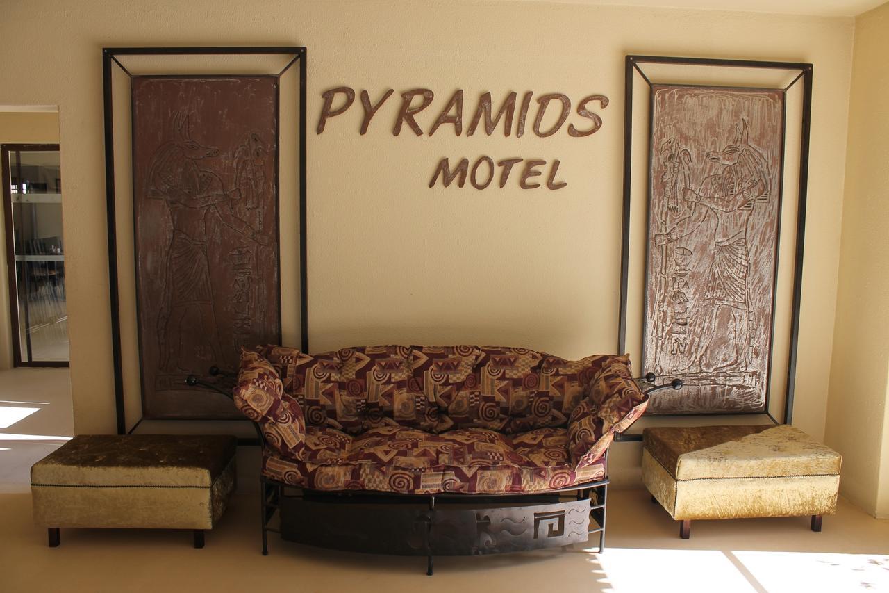 Pyramids Motel Van Reenen Экстерьер фото